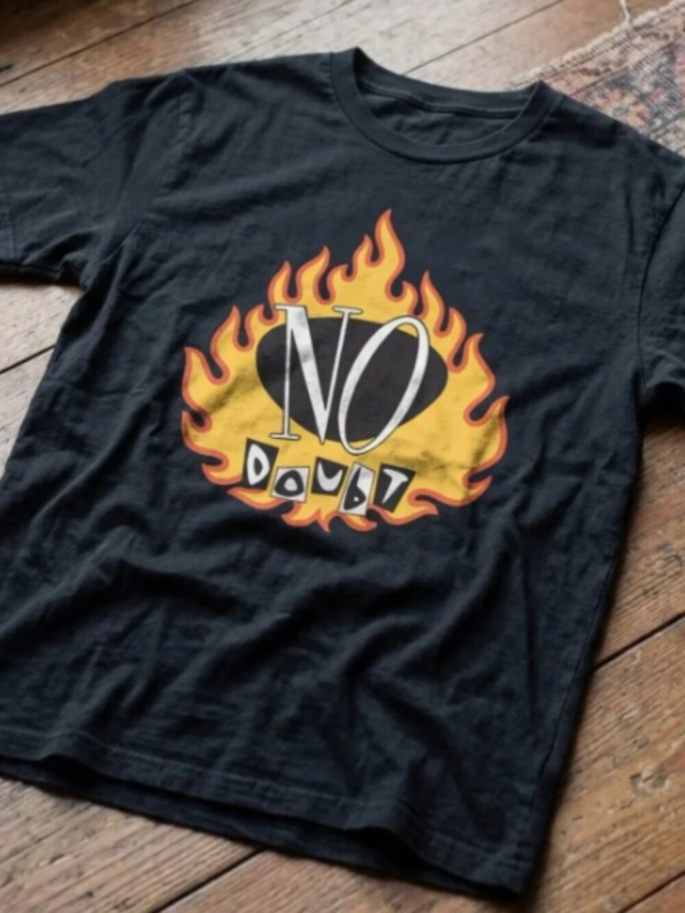 Vintage No Doubt Flame Logo Graphic Tee Y2K Ska Punk Bnad